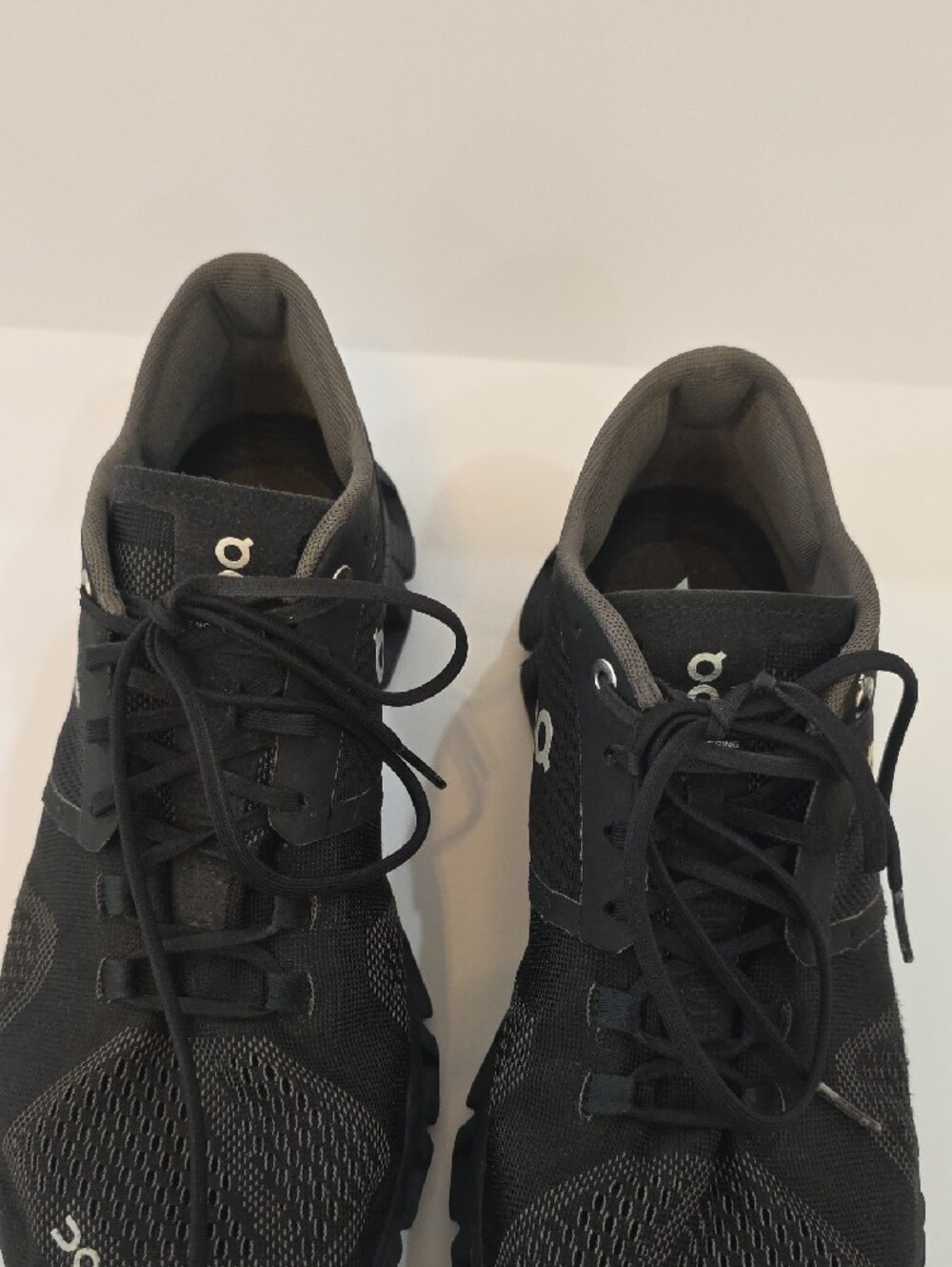 On Running Cloud X Women's Black Athletic Running Shoes Size 9 - Picture 5 of 10